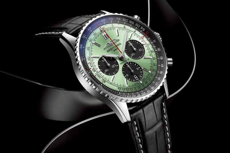 百年靈NAVITIMER B01 CHRONOGRAPH 43新鮮色系搶眼登場-復刻表