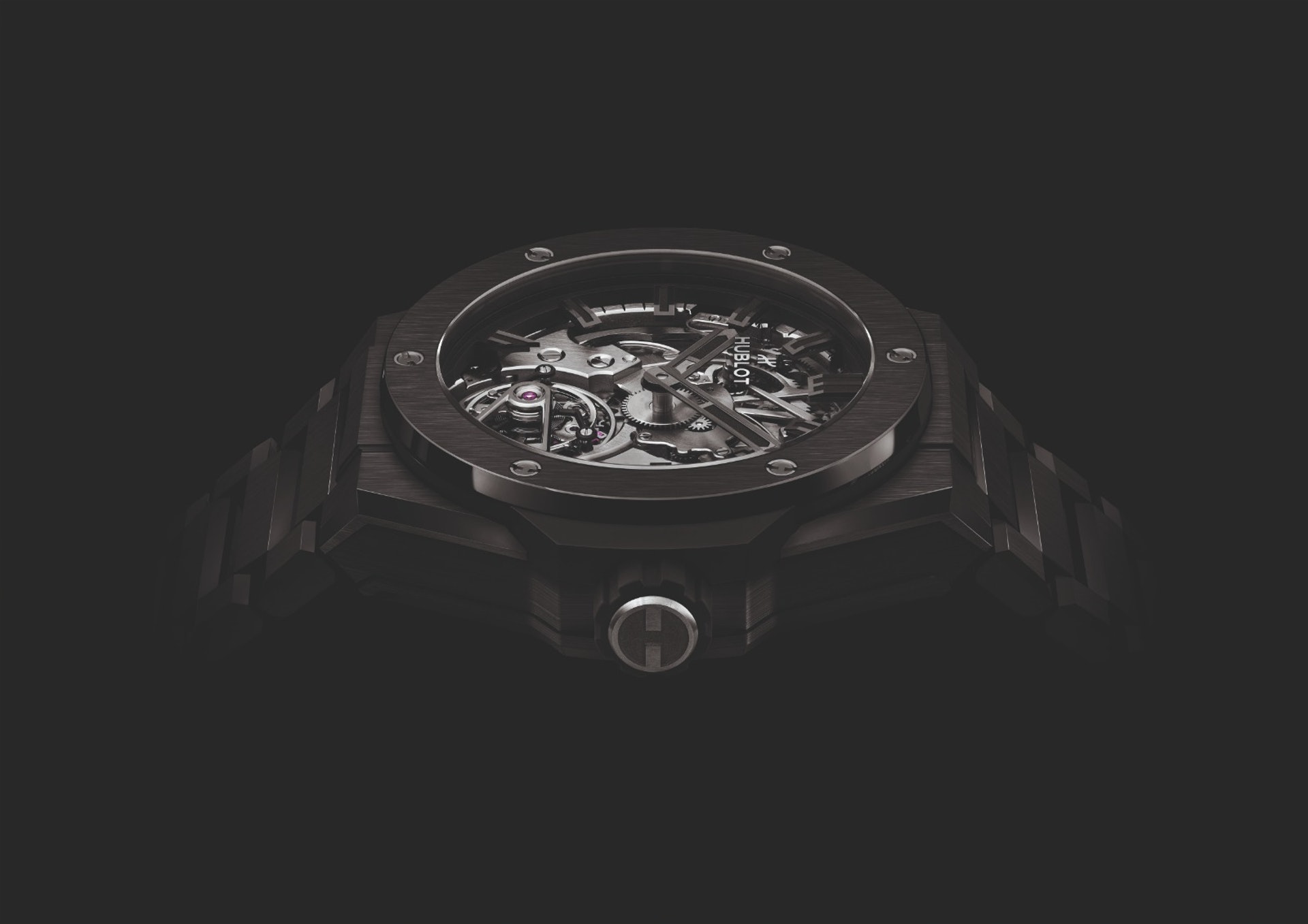 HUBLOT宇舶極致工藝表現一體式陶瓷陀飛輪三問腕表技術要求極高-復刻表