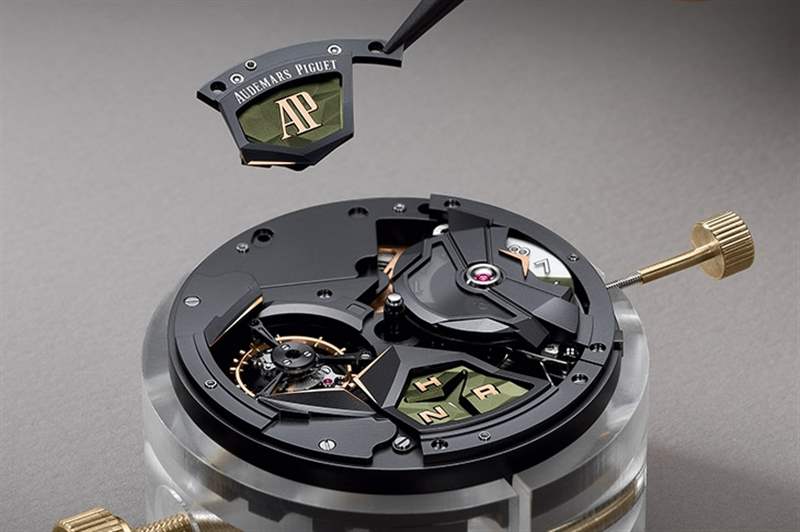 愛彼AUDEMARS PIGUET的陶瓷色彩張力，如何刷新Royal Oak皇家橡樹系列經典印象？-復刻表