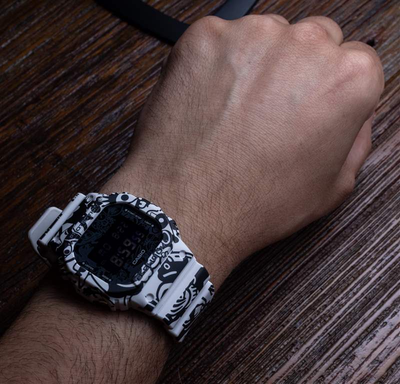 動手操作：卡西歐 DW5600-GU-7 'G-Shock Universe' 手表-復刻表