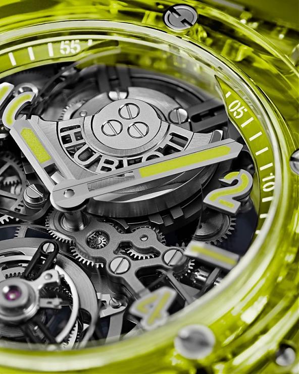 HUBLOT藍(lán)寶石不只晶透亮還有螢光黃SAXEM滿滿科技含量-復(fù)刻表